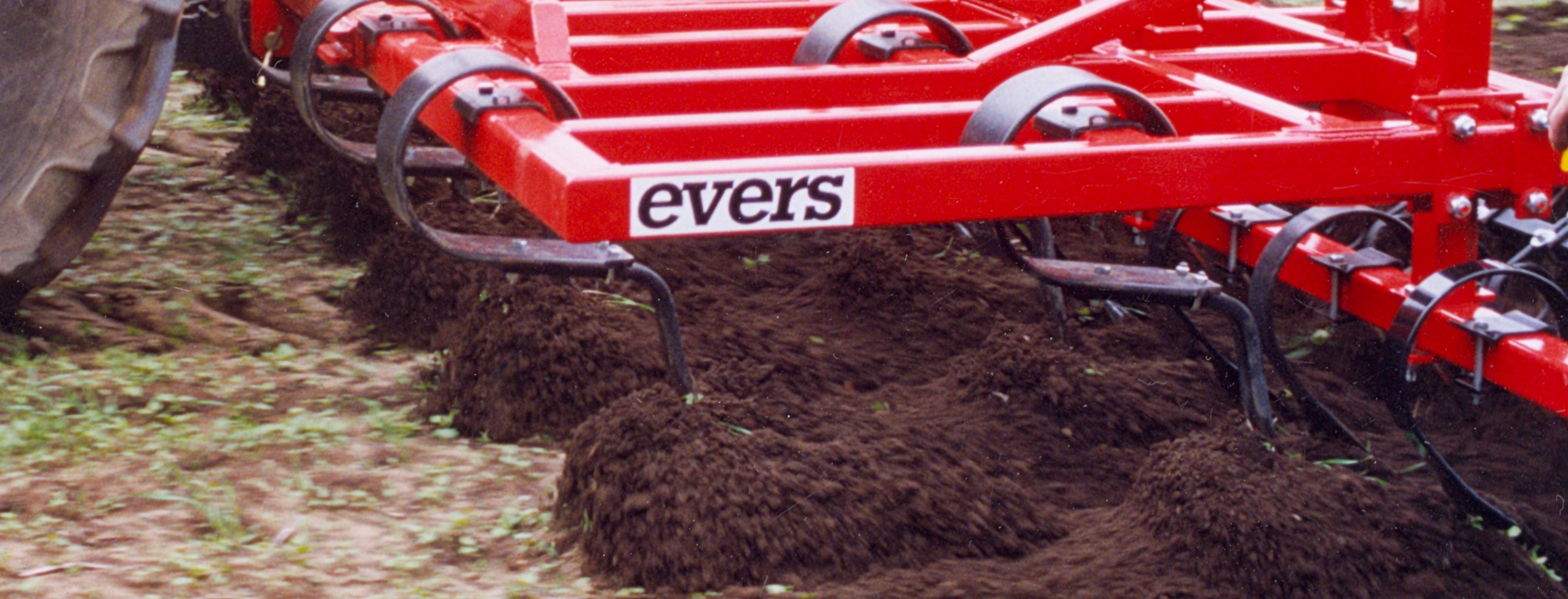 Cultivateurs à dents flexibles 